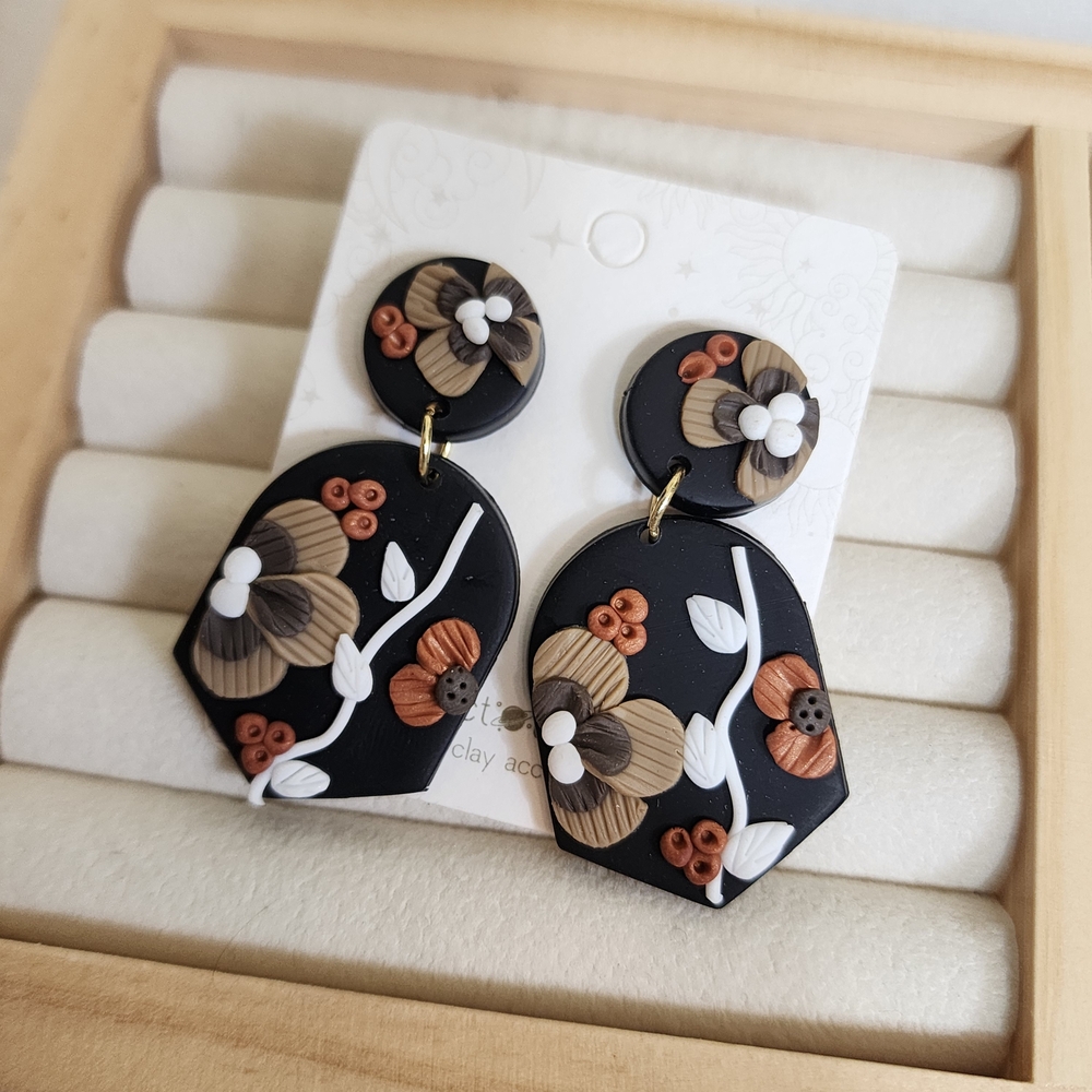 🆕️ Boho Floral Handmade Earrings Polymer Clay Statement Fashion
